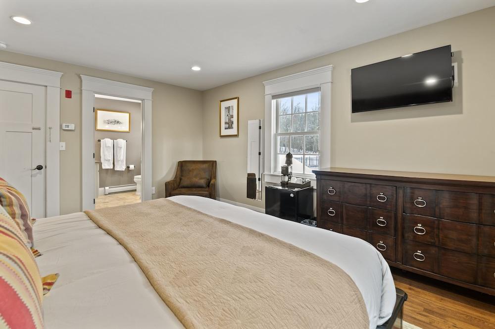Brook Bound Inn photo 33