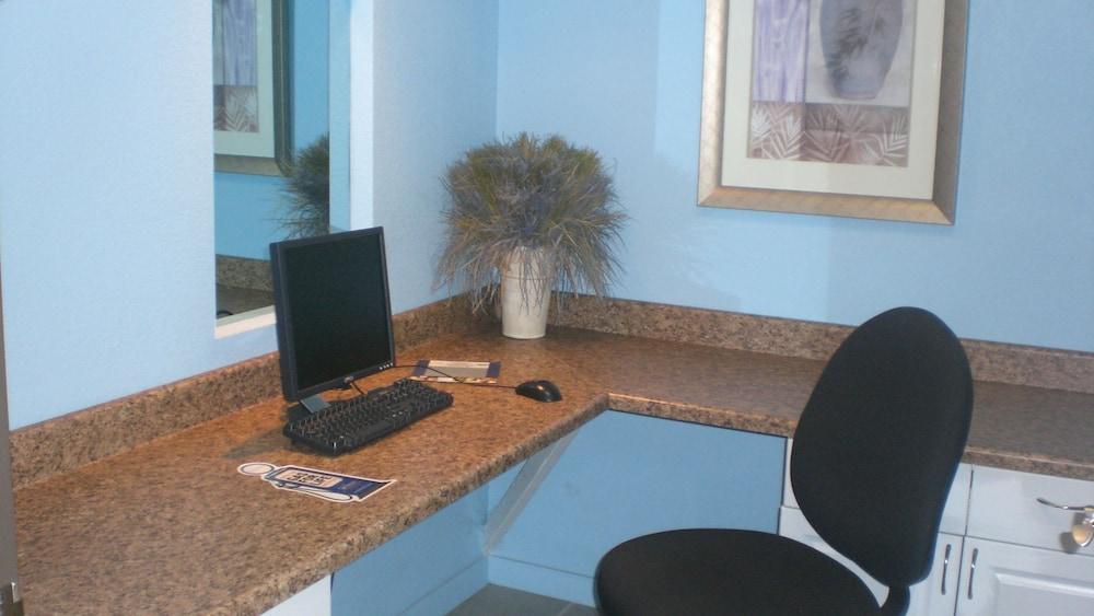 Days Inn by Wyndham New Market/I-81 photo 18