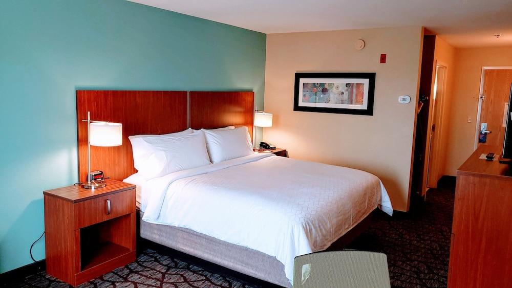 Holiday Inn Express Hotel & Suites Jacksonville South I-295 by IHG photo 16