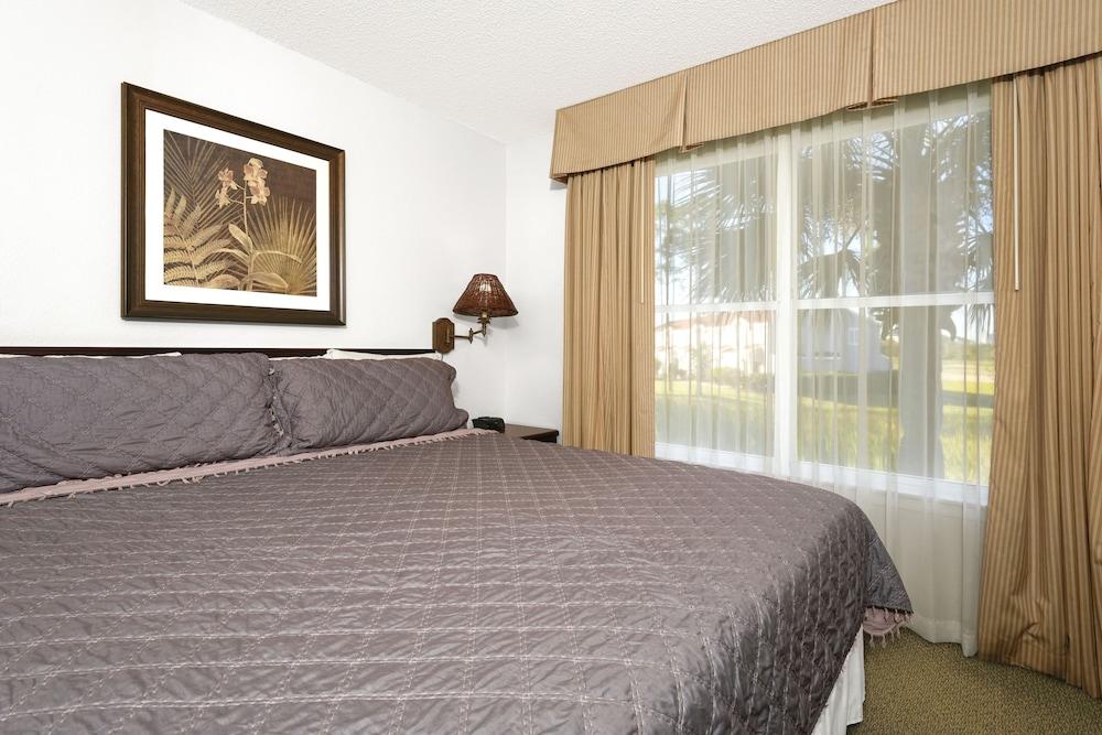 Parc Corniche Condominium Suite Hotel photo 47