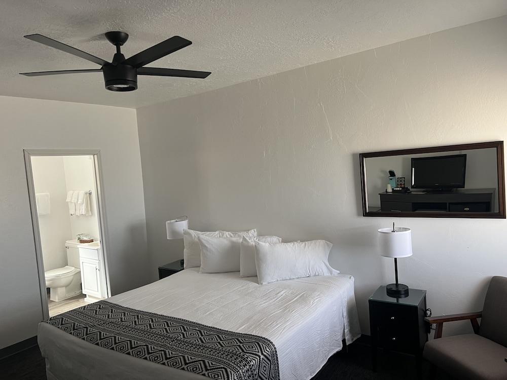 Circle of Destination Motel photo 30