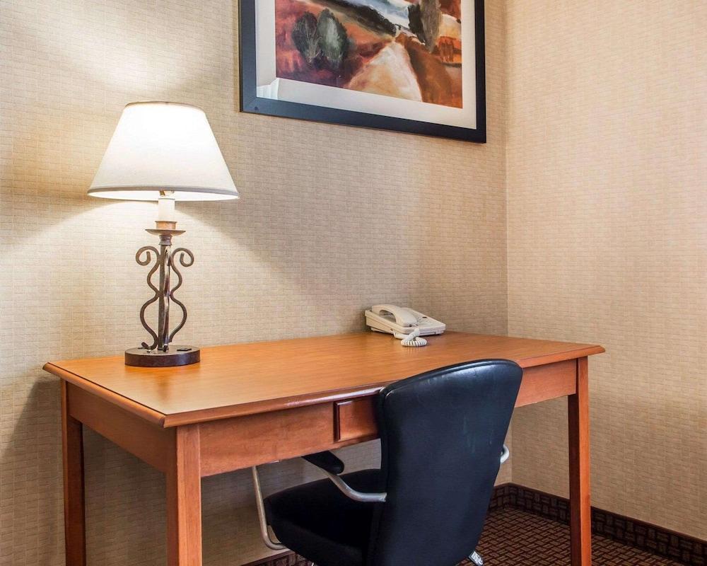 Quality Inn Sidney photo 13