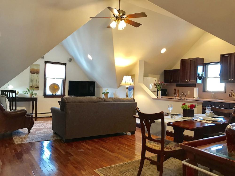 Ivy Manor Inn Village Center photo 6