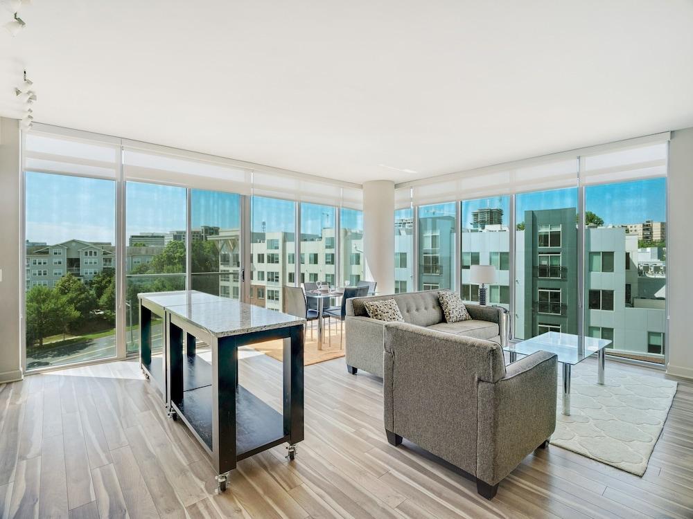 Bluebird Suites in Tysons Corner photo 29