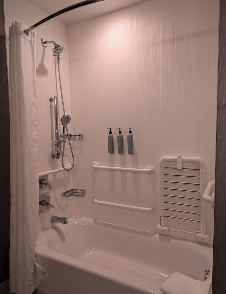 Courtyard by Marriott Albany Clifton Park photo 42