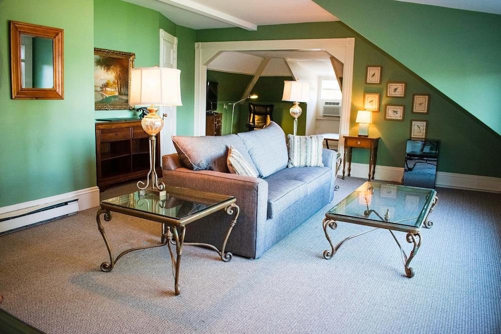 The Brewster Inn photo 29