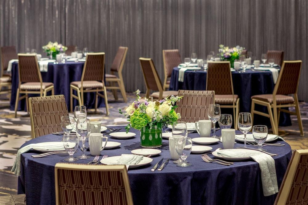 Sheraton Commander Hotel photo 34