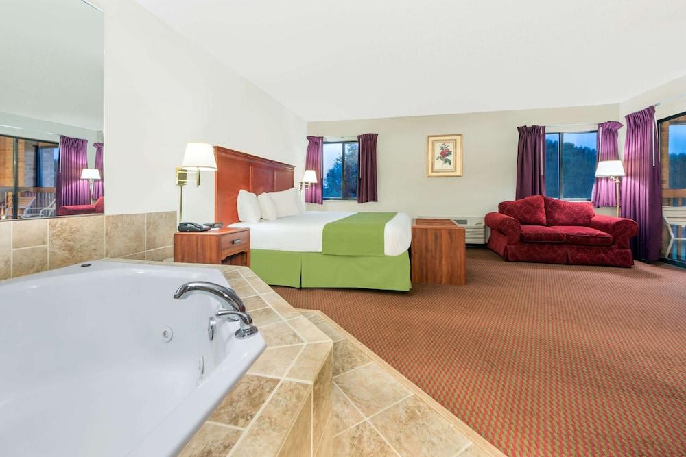 Baymont by Wyndham Enid photo 5