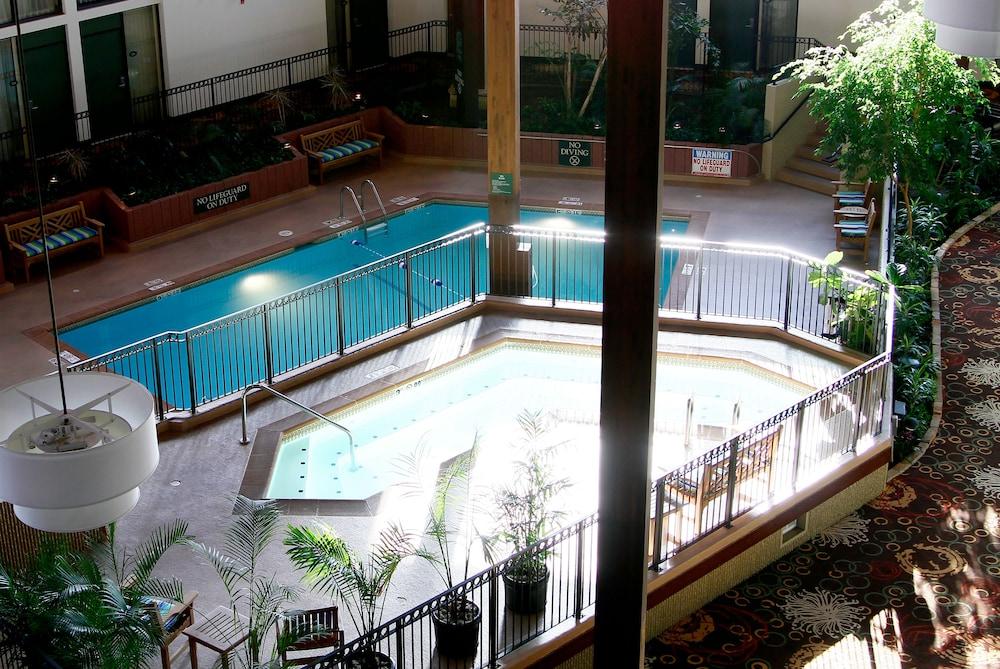 Radisson Hotel Lenexa Overland Park photo 28