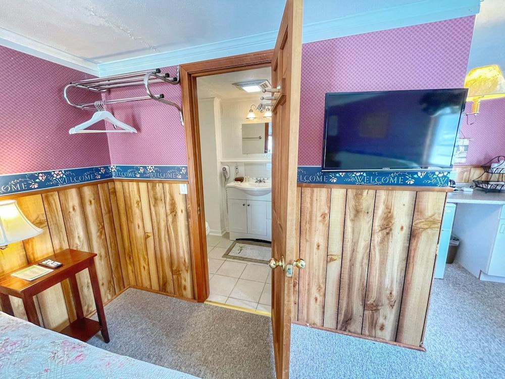 Open Hearth Inn photo 91