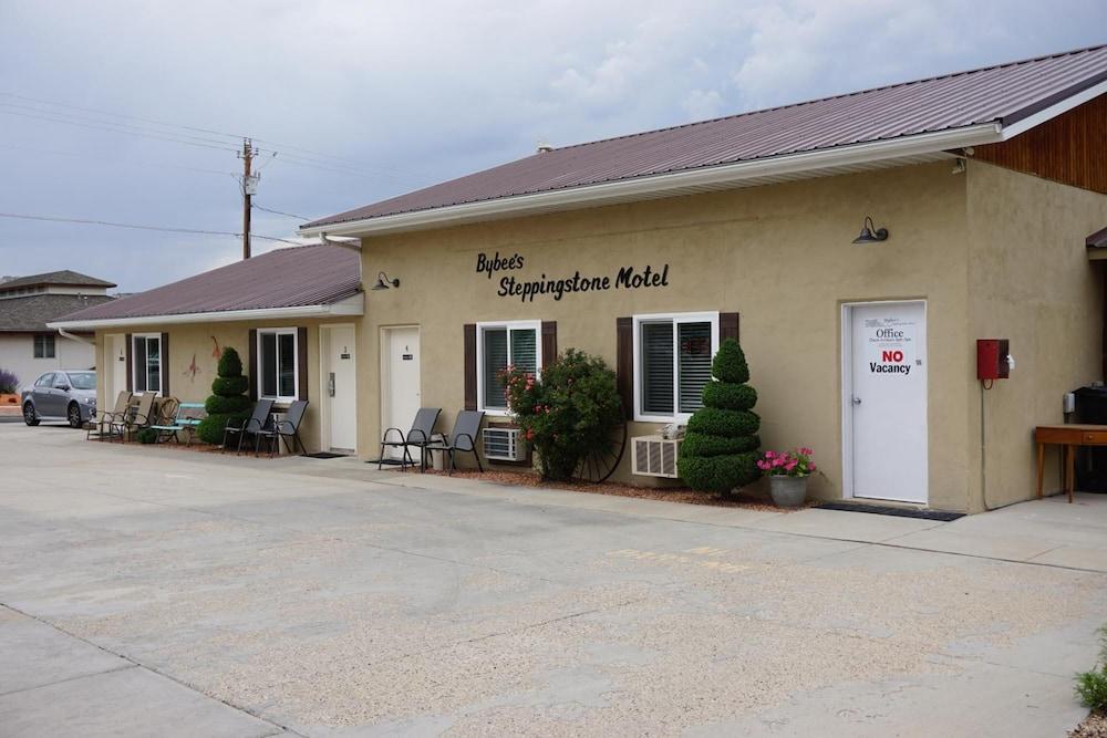 Bybee's Steppingstone Motel photo 50