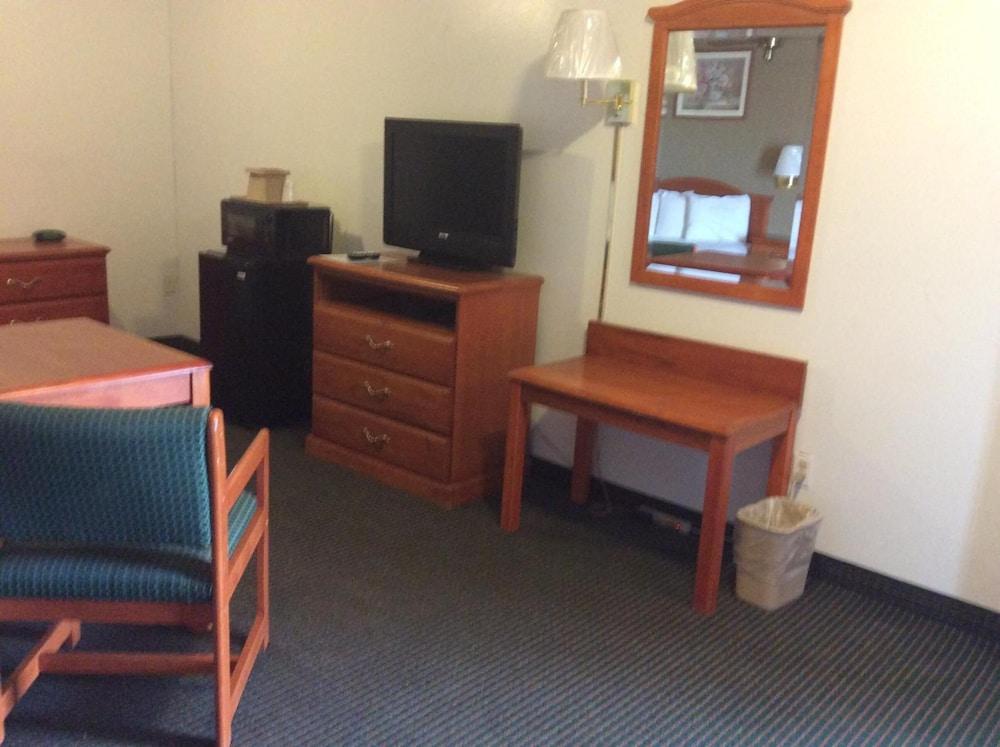 Sagamar Inn photo 36