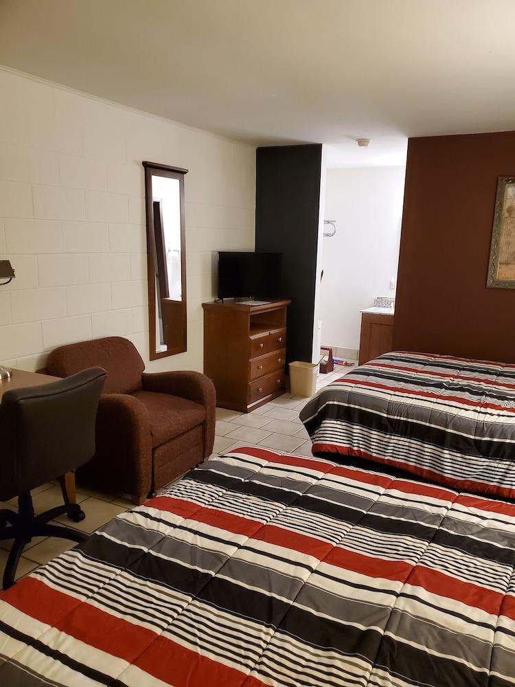 Lighthouse Lodge photo 2