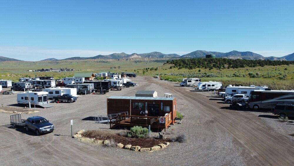 Trail and Hitch Tiny Home Hotel and RV photo 13