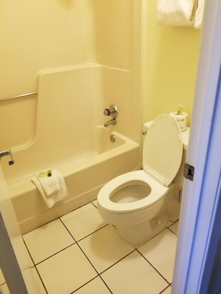Shiloh Inn photo 15