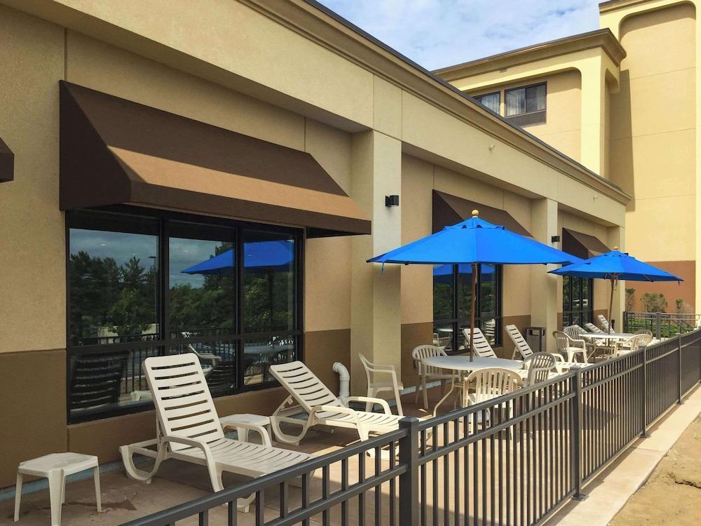 The Clocktower Hotel at Century House, an Ascend Collection Hotel photo 15