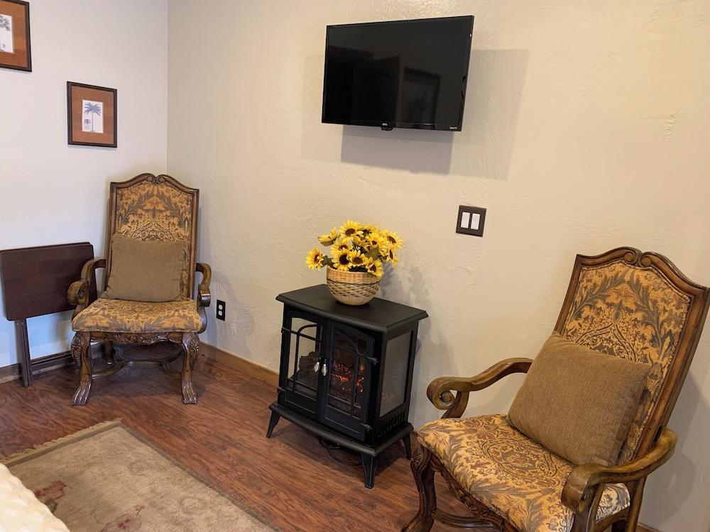 Beeline Guest House photo 51