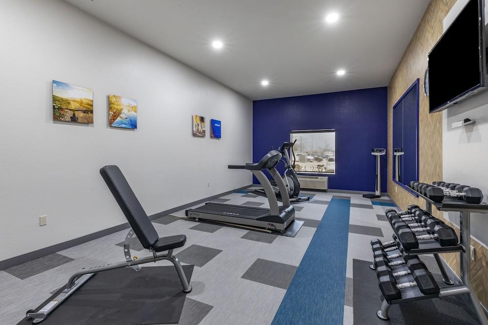 Comfort Suites Granbury photo 29