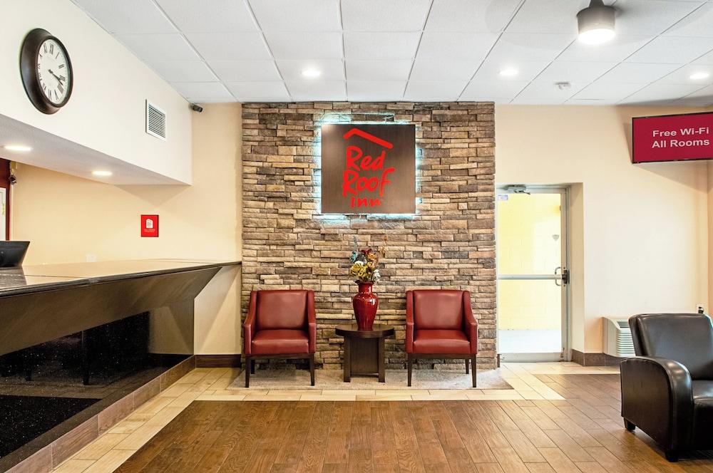 Red Roof Inn Slidell photo 15