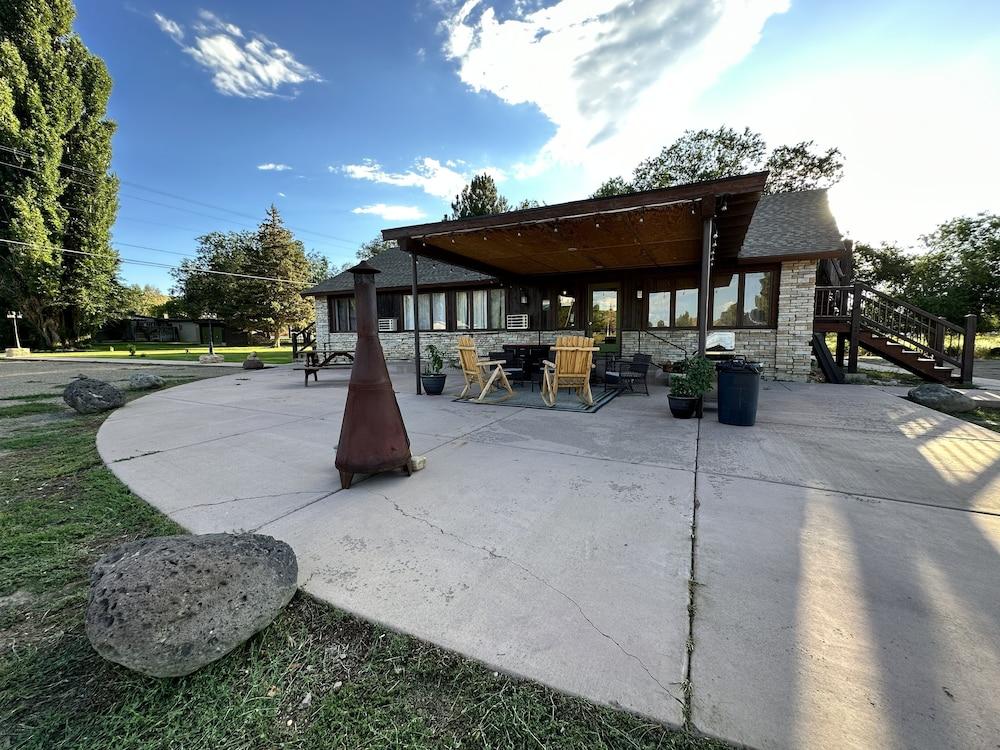 Moosehead Lodge & Cabins photo 1