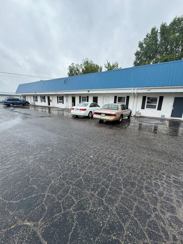 Omro & Fish Inn photo 1