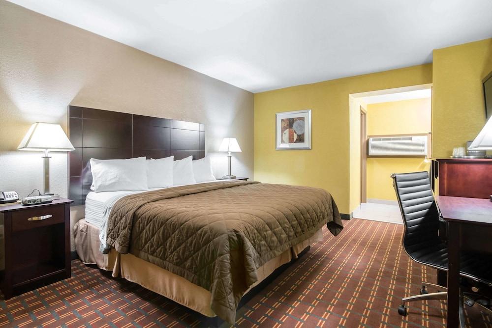 Rodeway Inn Towanda photo 11