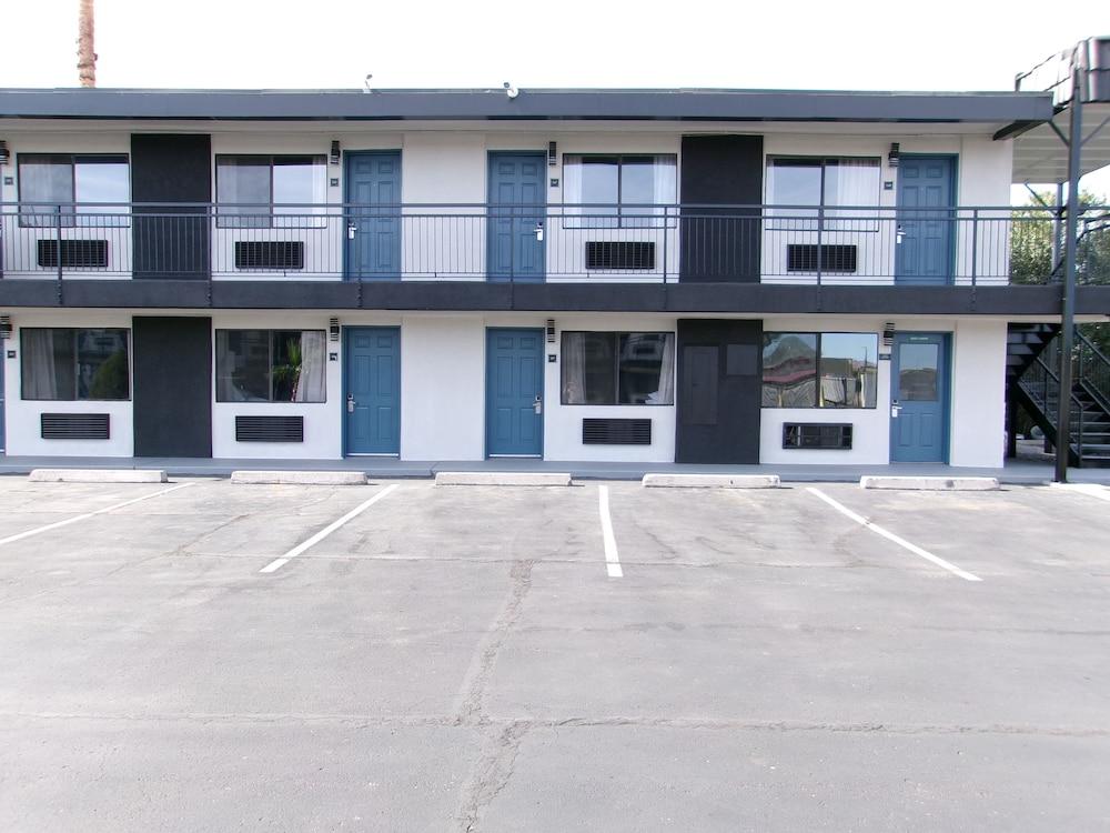 SureStay Hotel by Best Western Phoenix Airport photo 84