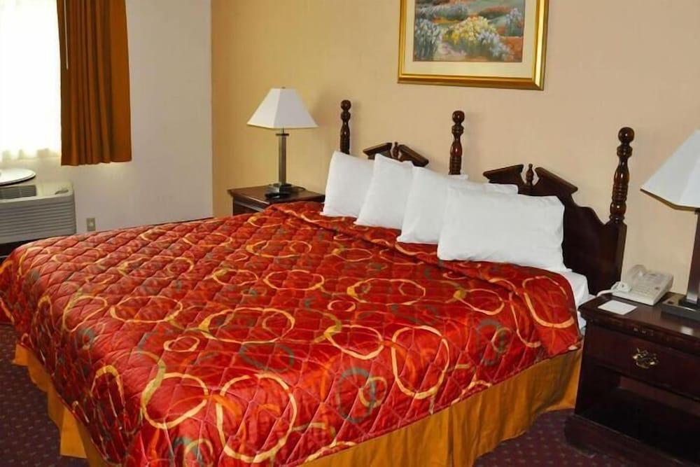 Avalon Inn photo 1
