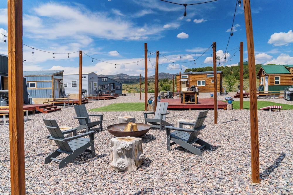 Trail and Hitch Tiny Home Hotel and RV photo 66