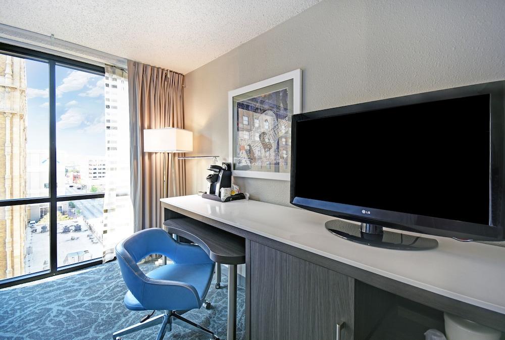 Holiday Inn Downtown Memphis by IHG photo 10