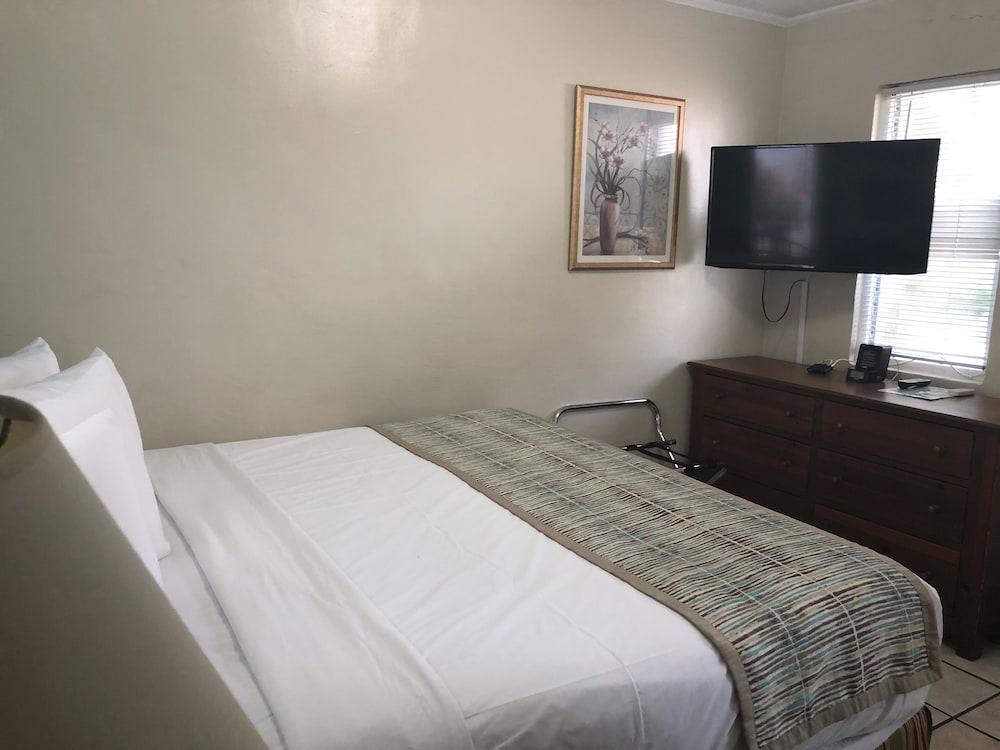 Seashell Motel photo 10