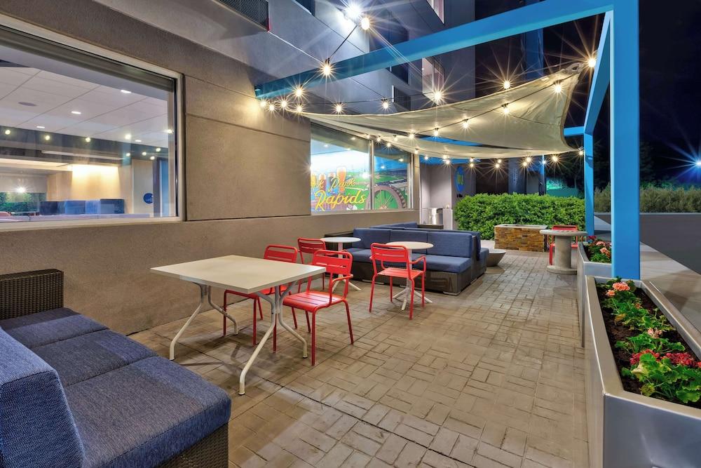 Tru By Hilton Comstock Park Grand Rapids — hotel in Comstock Park