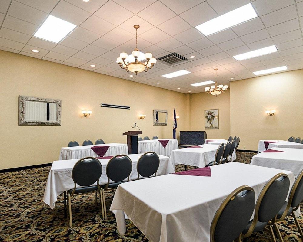 Quality Inn Shenandoah Valley photo 19