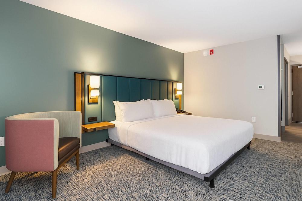 Wingate by Wyndham Geneva at SPIRE Academy photo 4