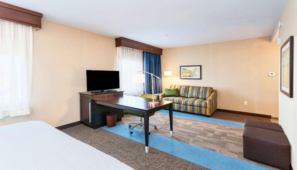 Hampton Inn & Suites Duluth North/Mall Area photo 4