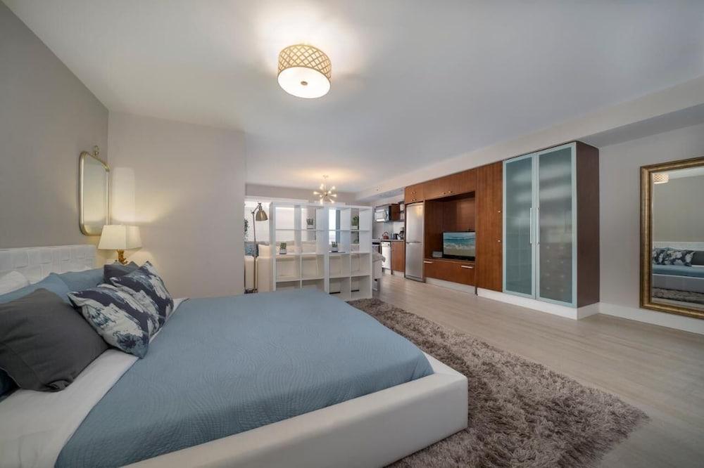 Strand Ocean Drive Suites photo 26