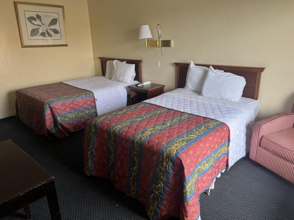 Loyalty Inn Charlotte Airport photo 6