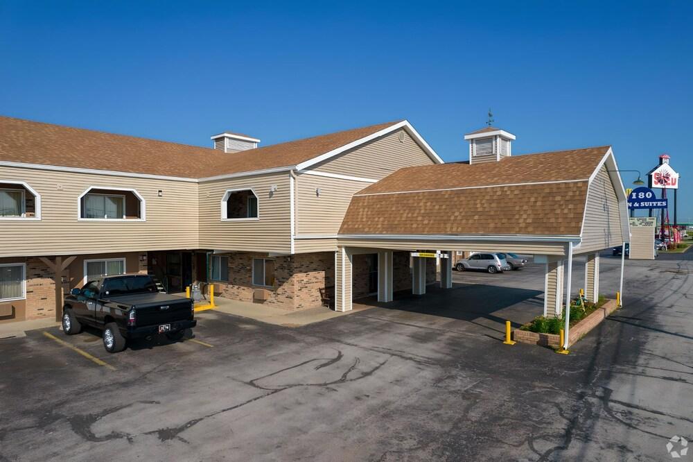 I-80 Inn & Suites photo 12