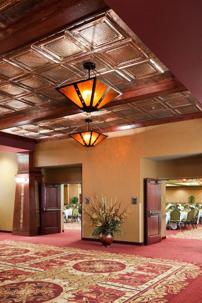 The Lodge at Deadwood Gaming Resort photo 32