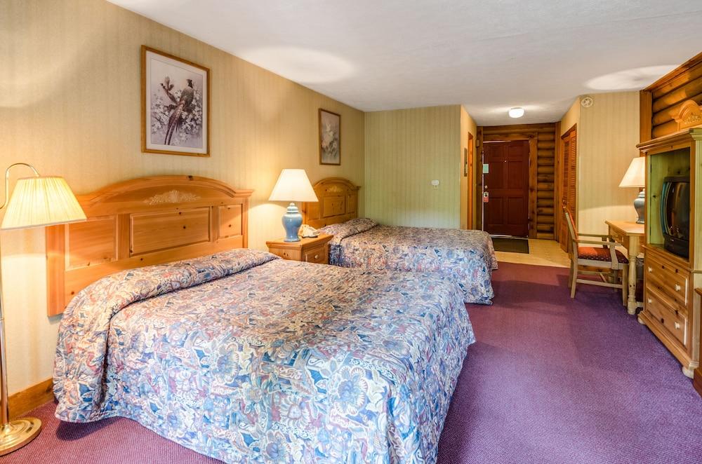Highland Hills Motel and Cabins – A Master Hosts Resort photo 17