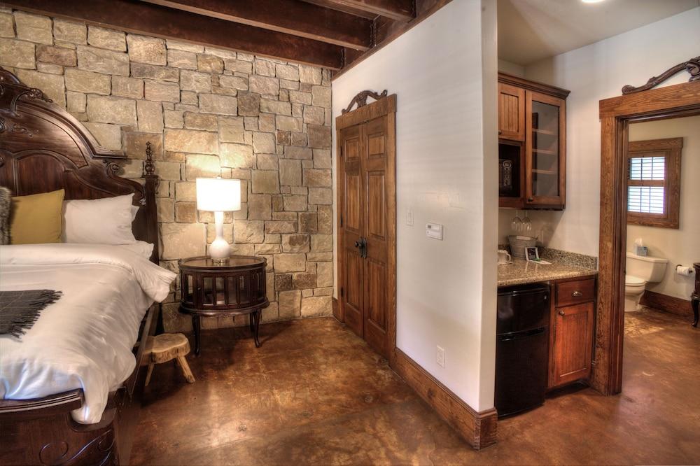 The Winchester Lodge photo 31