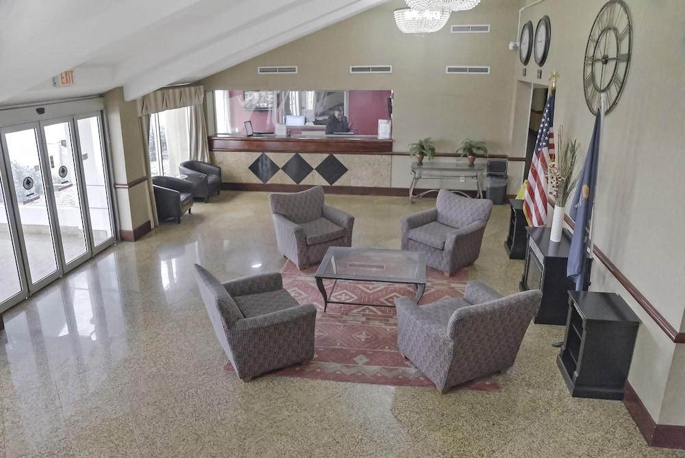 Economy Hotel Plus Wichita photo 5