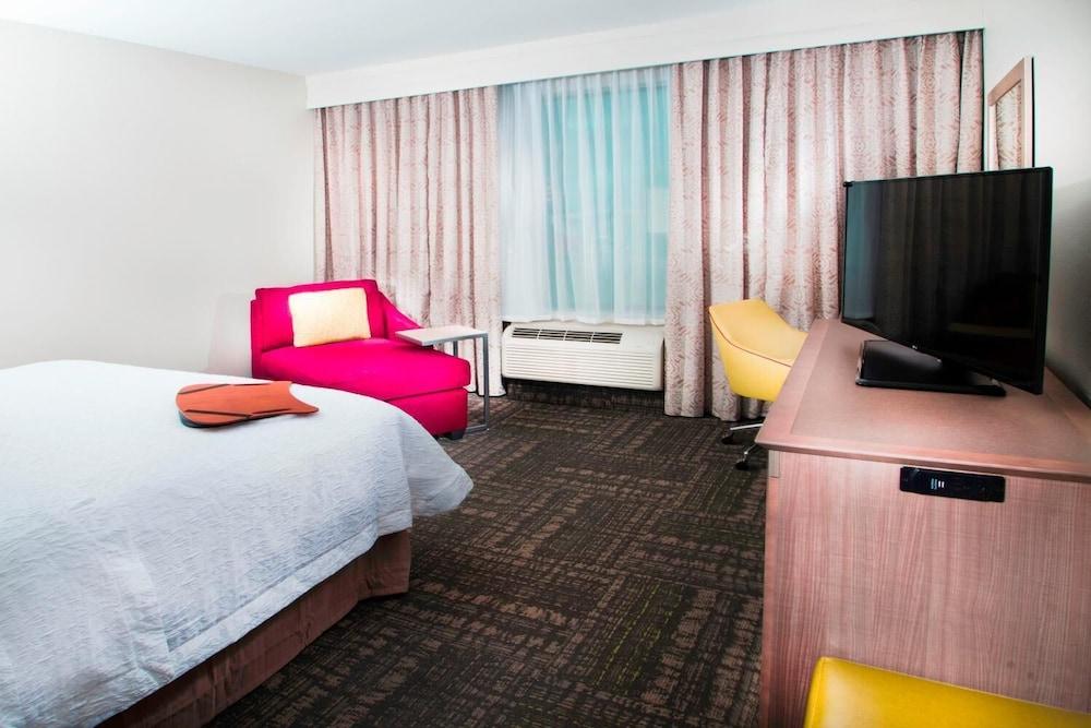 Hampton Inn & Suites La Porte photo 16