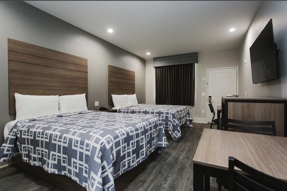 Palace Inn Conroe photo 52