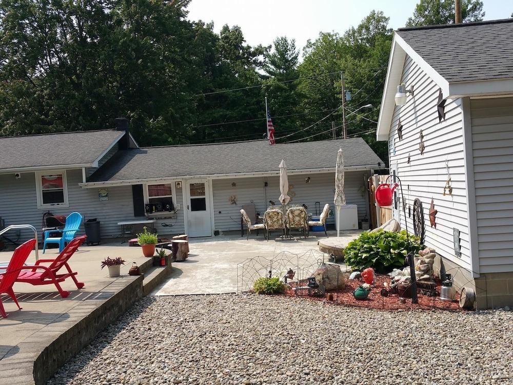 Paradise Resort and Cabins photo 7