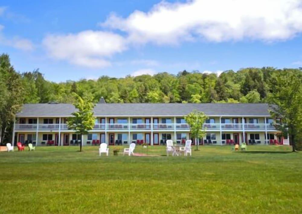 The Beach Inn Motel photo 12