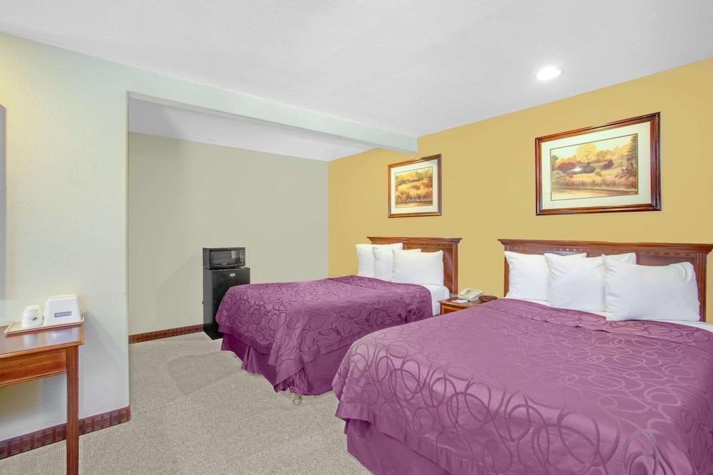 Baymont by Wyndham Coalinga photo 24