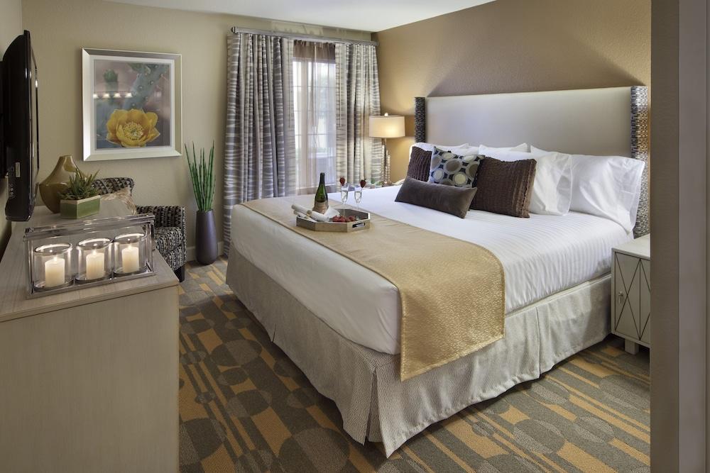 Holiday Inn Club Vacations at Desert Club Resort by IHG photo 11