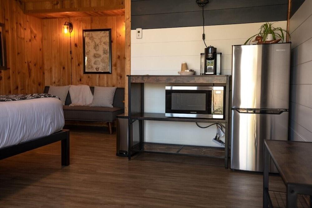 Columbia Point Resort photo 3