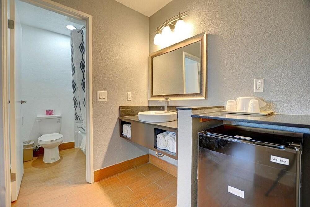 Welcome Inn photo 9